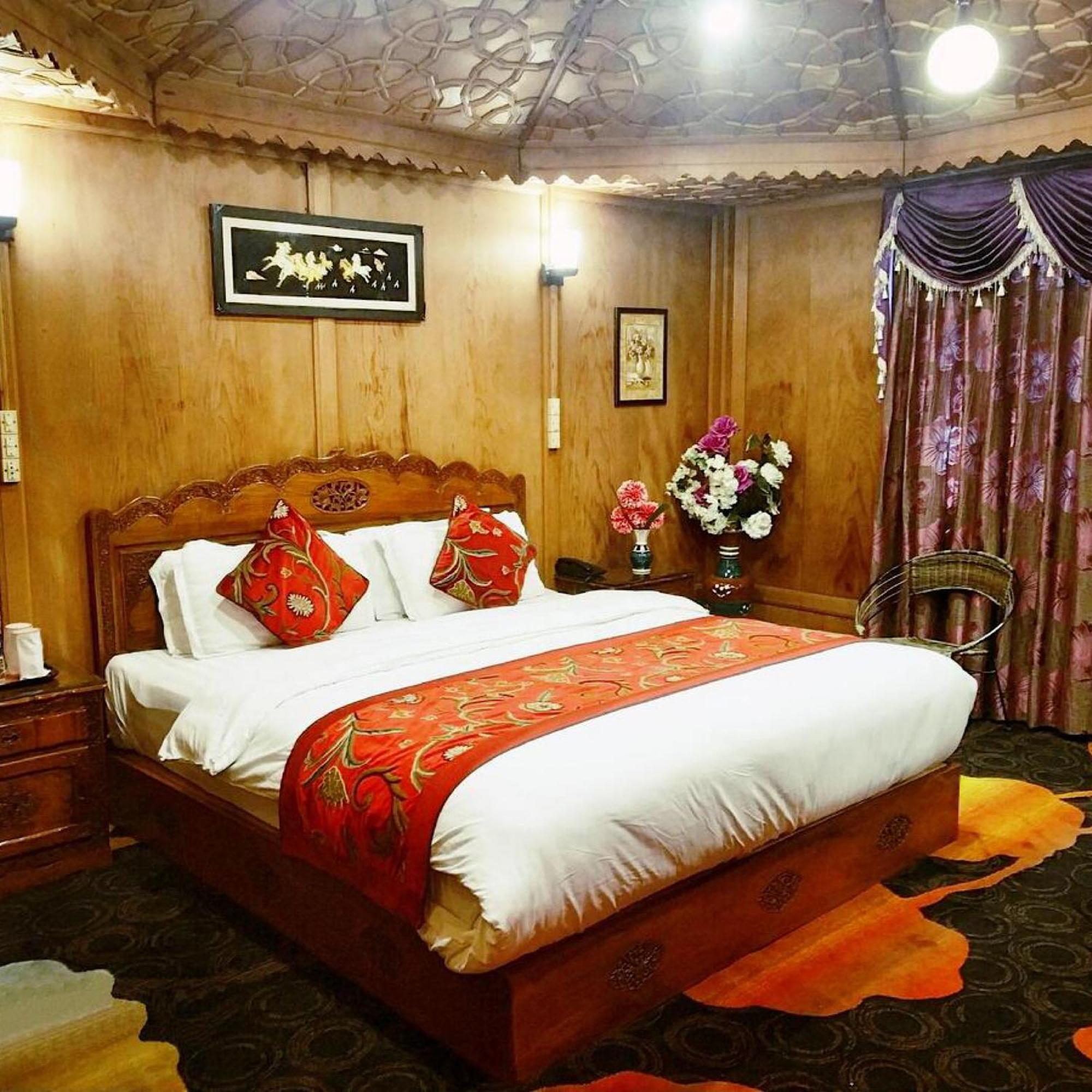 The Heritage Group Of Houseboats Srīnagar Exterior foto